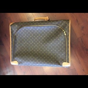 Vintage Louis Vuitton 1-piece suitcase monogram